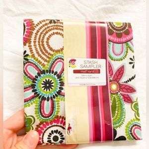 NWT Teal White and Floral Flower Pattern Half Yard Stash Sampler Fabric